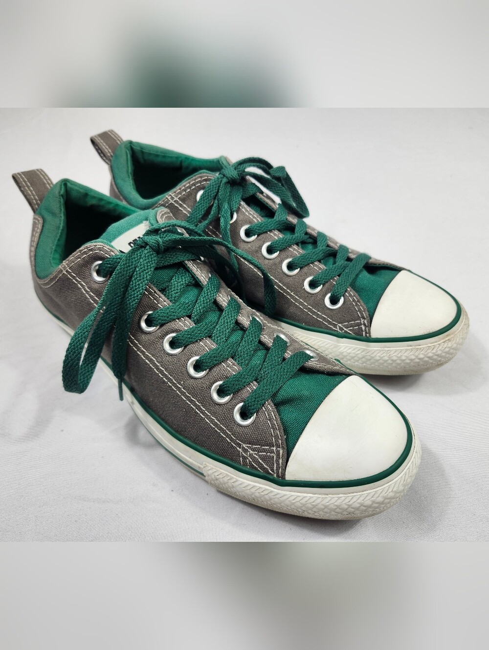 Converse Unisex Shoes Mens 9 Womens 11 Low-Top Athletic Sneakers Shoe Green Gray